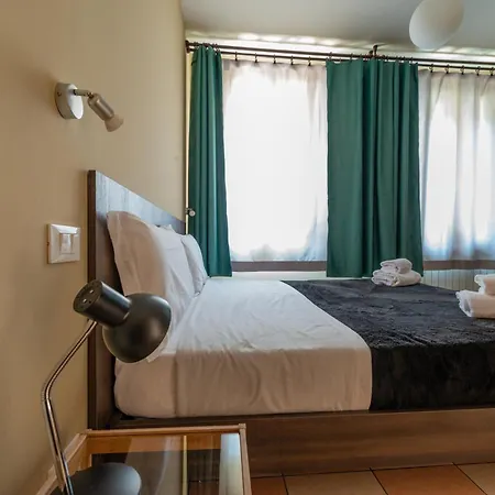 Marconi Гостевой дом Местре